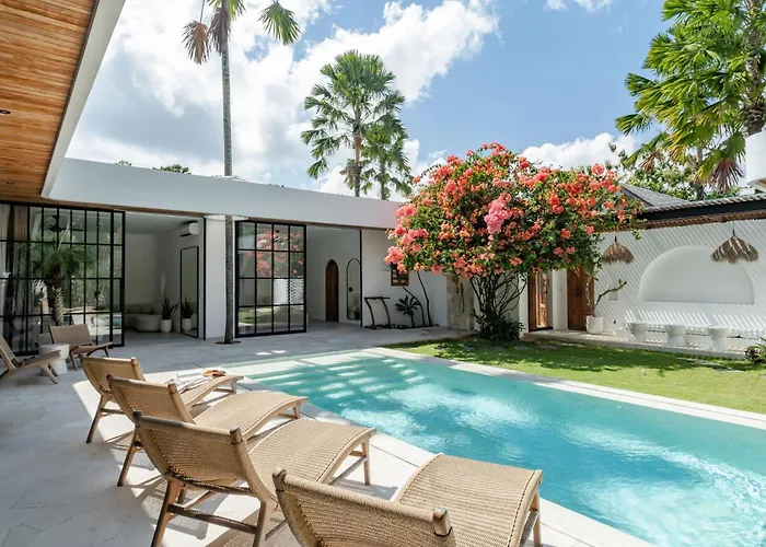 別荘 Luxury 3br Pool | Bingin