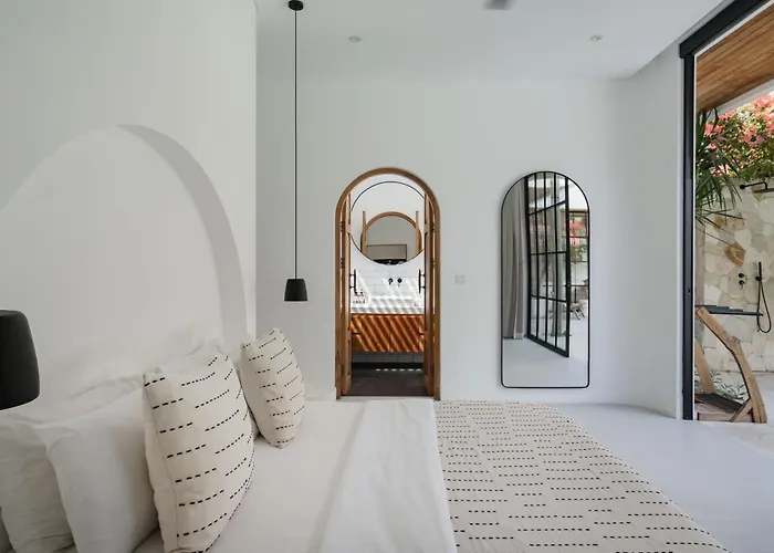別荘 Luxury 3br Pool | Bingin *